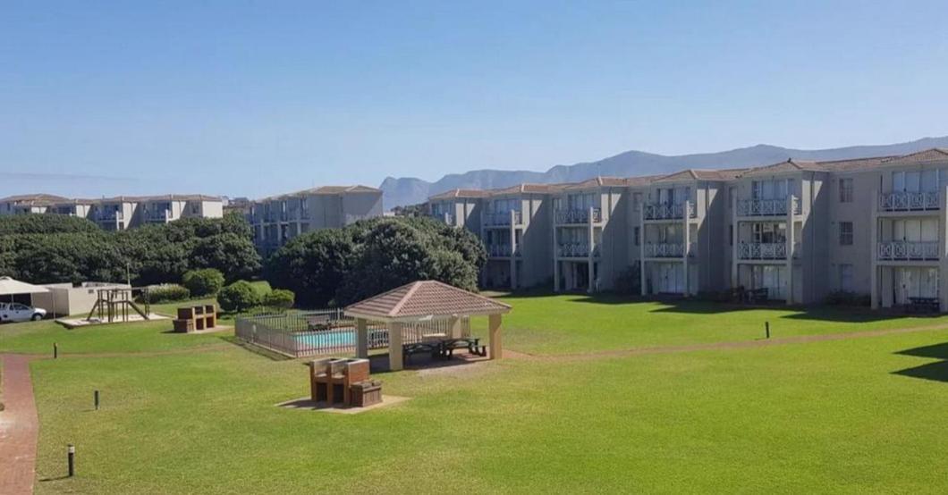 Apartamento Getaway To Hermanus Beach Club Exterior foto